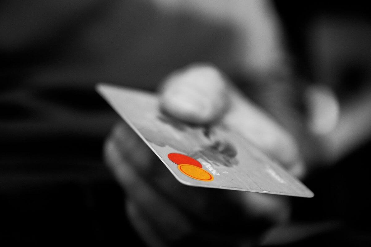 Rakuten UN-LIMIT 料金プラン 比較 おすすめ 海外旅行 支払い方法 クレジットカード