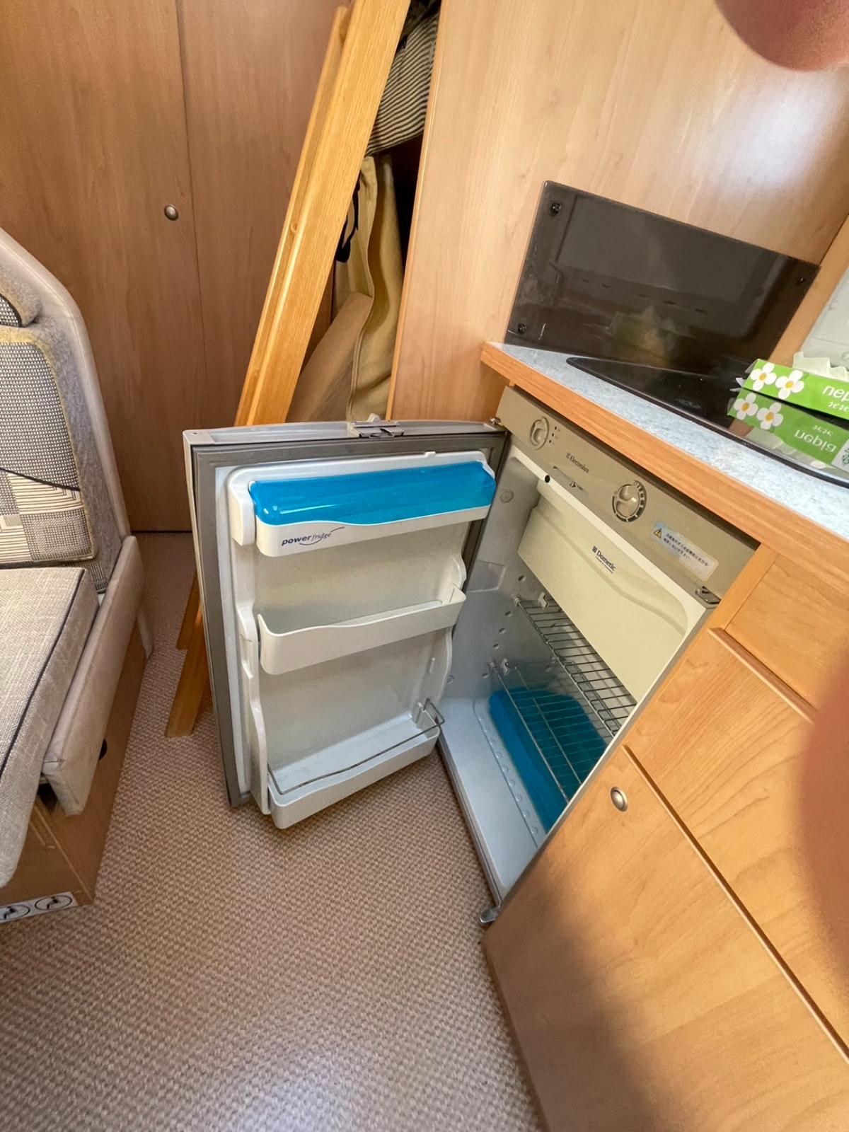 Fiat Ducato Burstner フィアット デュカト バーストナー 冷蔵庫