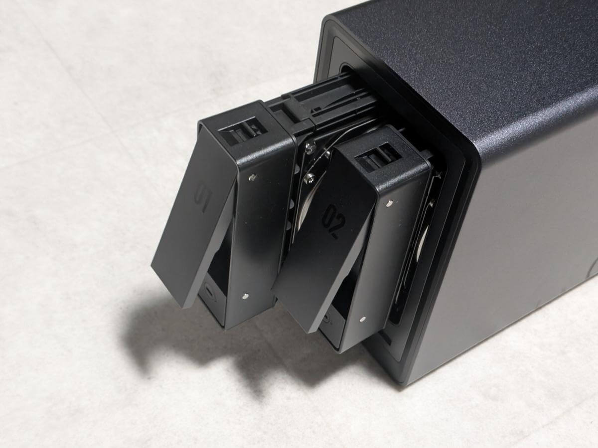 UGREEN DXP2800 HDD ドライブトレイ